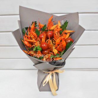 Букет из 0,5 кг раков с помидорками Букет из 0,5 кг раков с помидорками